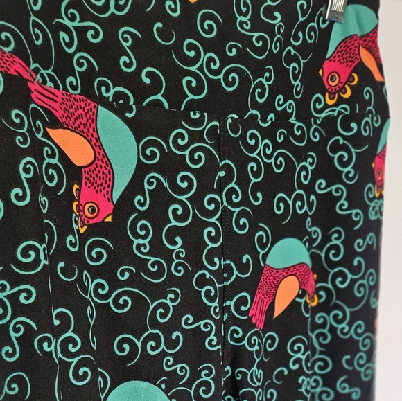 ❤️3/$12 Lularoe Colorful Bird and Floral Patterned Legging Set Of 2 - Picture 6 of 8